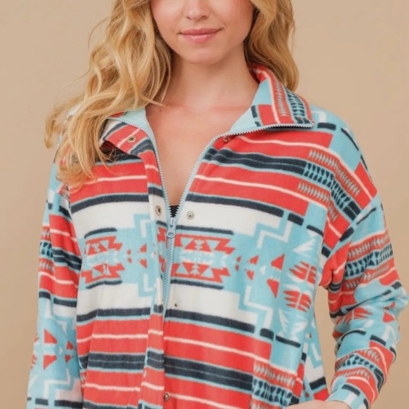 Patterned Women's Jacket with Red and Blue Accents - Picture 2 of 11